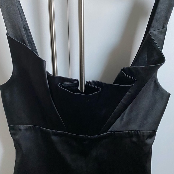 🖤ALICE + OLIVIA Satin Top! - Picture 2 of 6